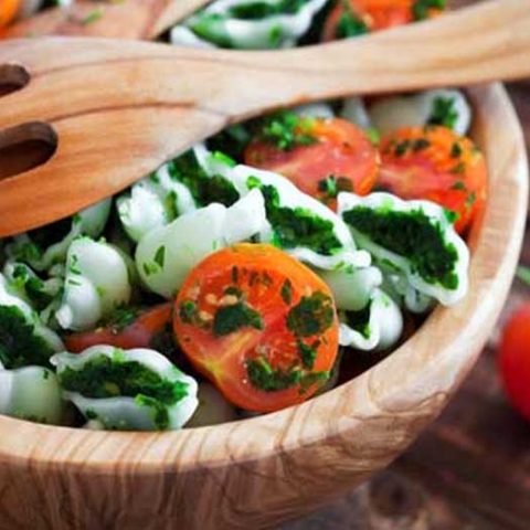 How do you treat wooden salad bowls?