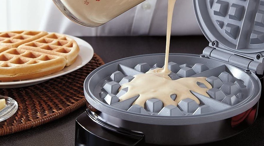 Best Ceramic Waffle Maker in 2022 - The Indoor Haven