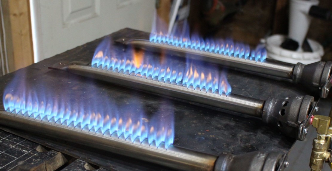 types of gas grill burner