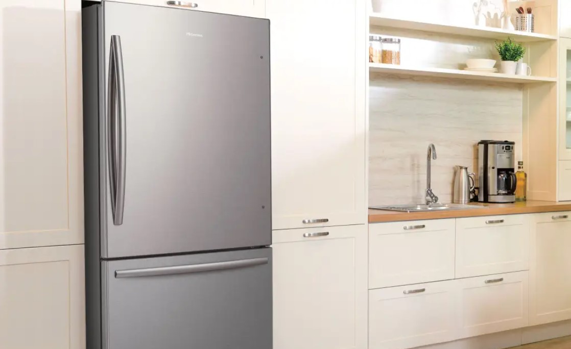 my samsung refrigerator makes a knocking sound