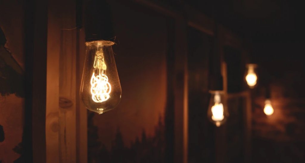 How Many Lights Can You Install on a 15Amp Circuit? The Indoor Haven