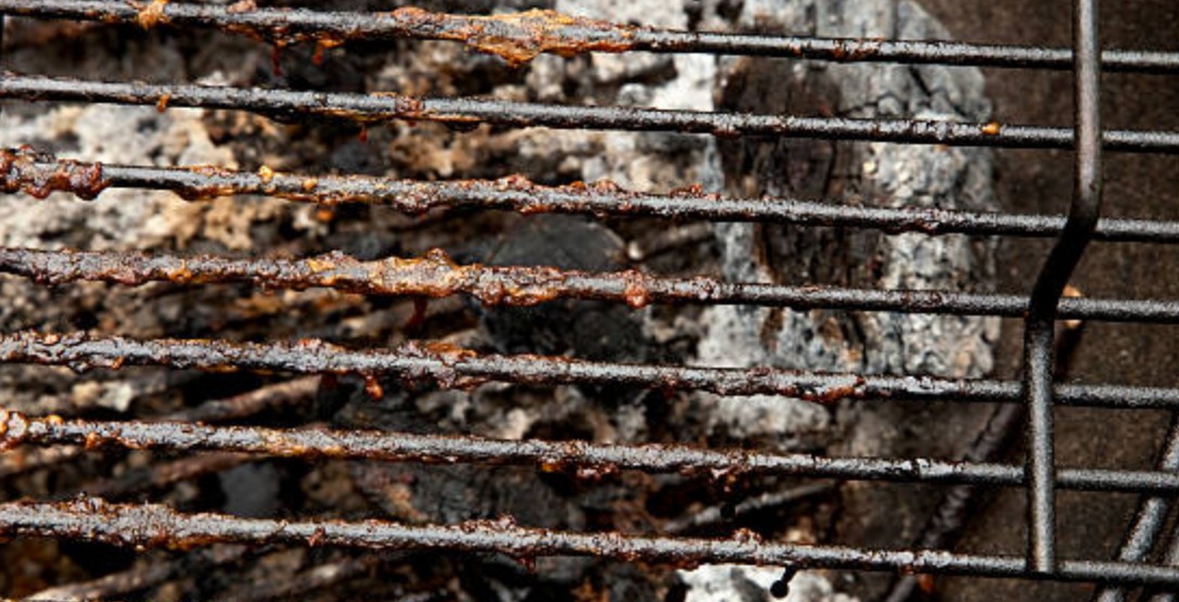 How to Keep a Charcoal Grill from Rusting