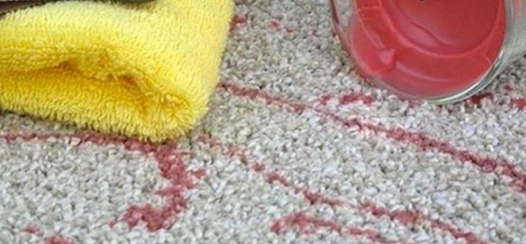 how to remove wax from a carpet