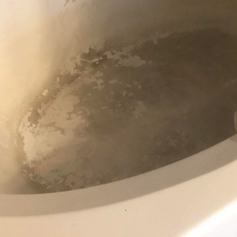 How Do You Clean a Badly Stained Bathtub?