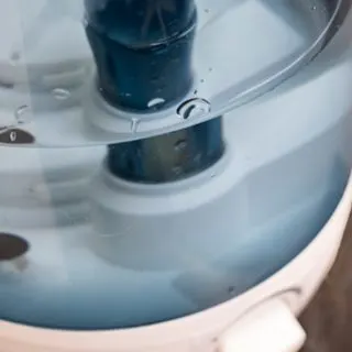 how to clean a dirty humidifier