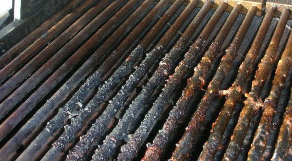 how to clean dirty grill grates