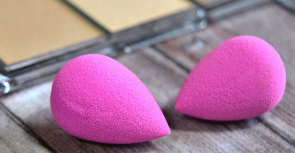 how to use a beauty blender