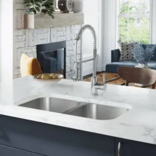 How Wide Should a Kitchen Island With a Sink Be