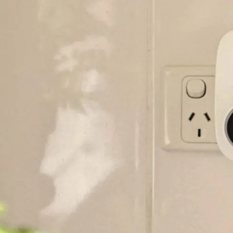 Make Your Dumb Electric Kettle Intelligent With a Smart Plug