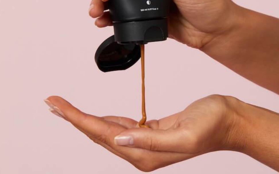 How to Get Tanning Lotion Off Your Hands The Indoor Haven