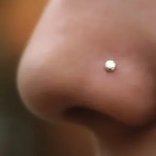 How to Clean a Nose Piercing
