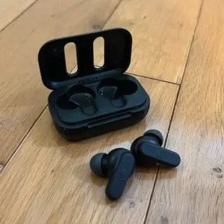 how to pair skullcandy earbuds